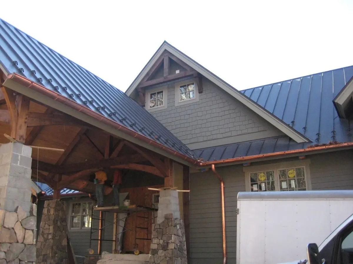 Craftsman Roofing team delivering quality roofing work in East Northport
